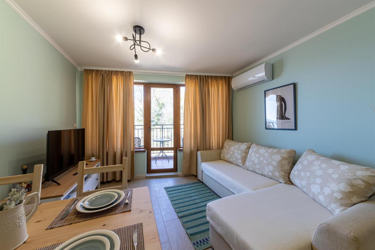 Supreme Beach Apartments Балчик Экстерьер фото